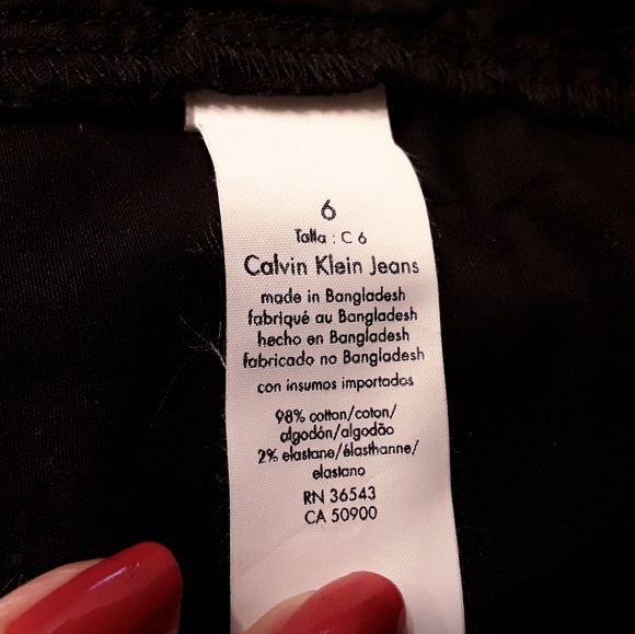 CALVIN KLEIN NWT WOMEN,S BLACK SIZE 6 SHORTS - Picture 7 of 8